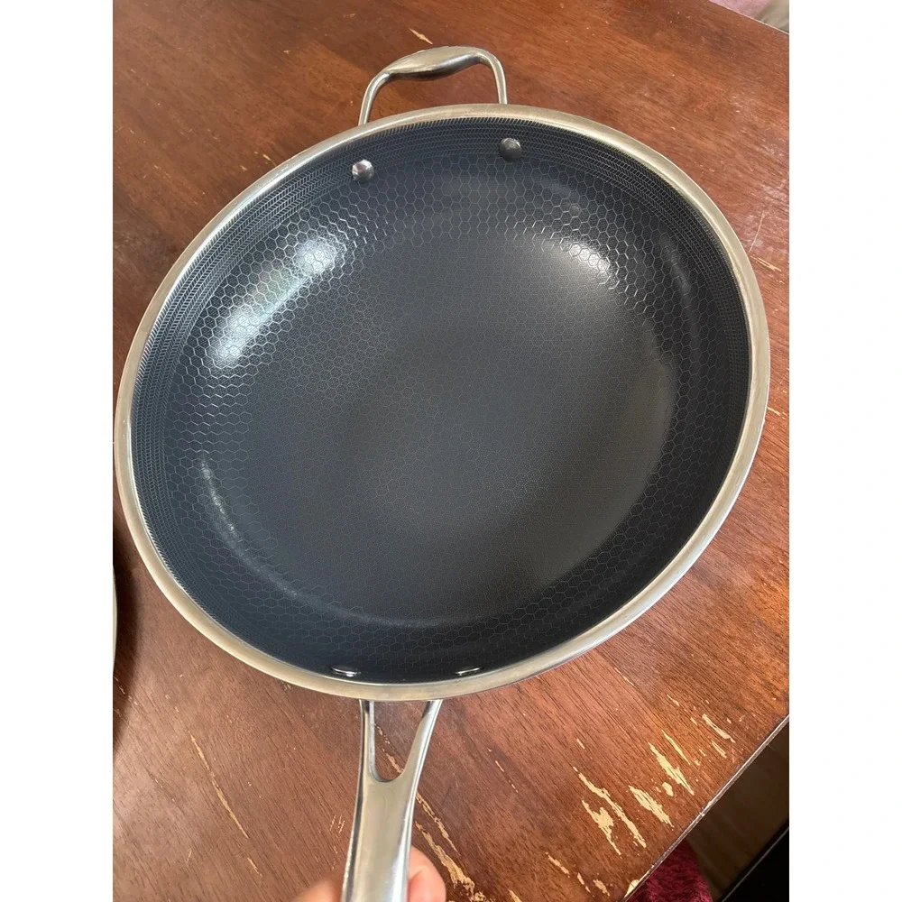 HexClad 12 Inch Hybrid Stainless Steel Wok with Tempered Glass Lid Stir Fry Pan